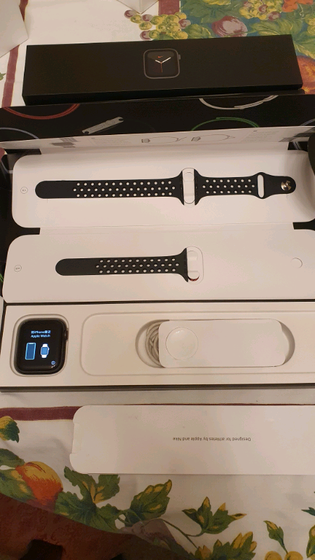 apple watch serie 6 44mm nike edition
